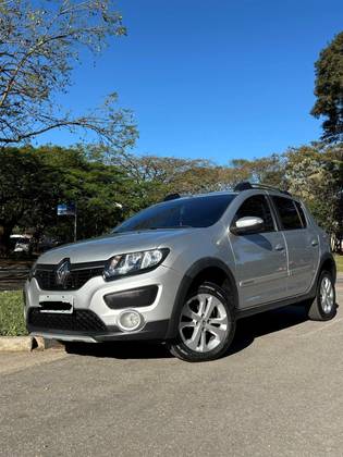 RENAULT SANDERO 1.6 STEPWAY 8V FLEX 4P MANUAL RENAULT SANDERO 1.6 STEPWAY 8V FLEX 4P MANUAL